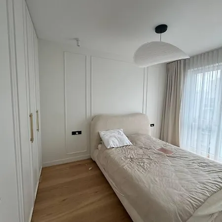 Апартаменты Elite Pleasant Space In Centr 69 M2 *